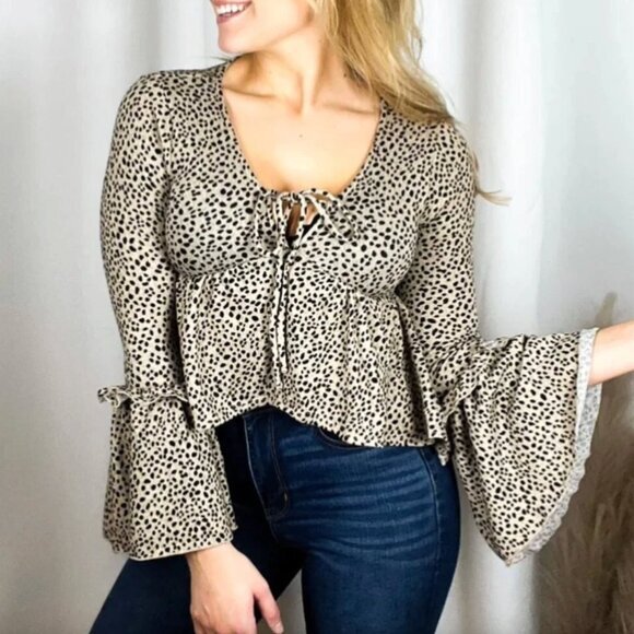 NEW NWT PEACH LOVE CALIFORNIA Tan Brown Black Dotted Long Bell Sleeve Blouse S - Picture 4 of 14